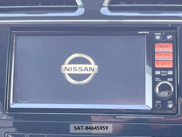 Nissan SERENA 2012-04 252060-2