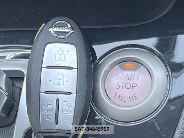 Nissan SERENA 2012-04 252060-7