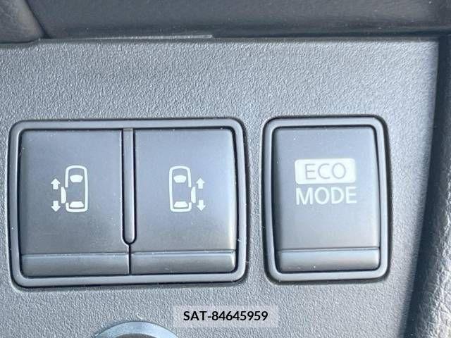 Nissan SERENA 2012-04 252060-3
