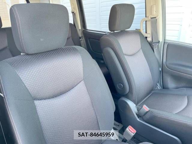 Nissan SERENA 2012-04 252060-9