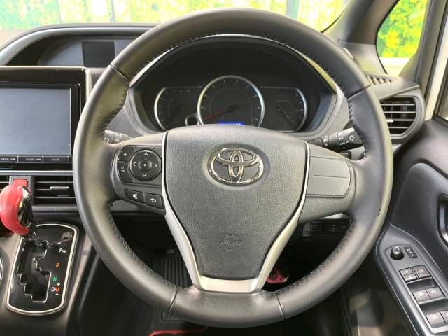 Toyota VOXY 2015-12 9153-12