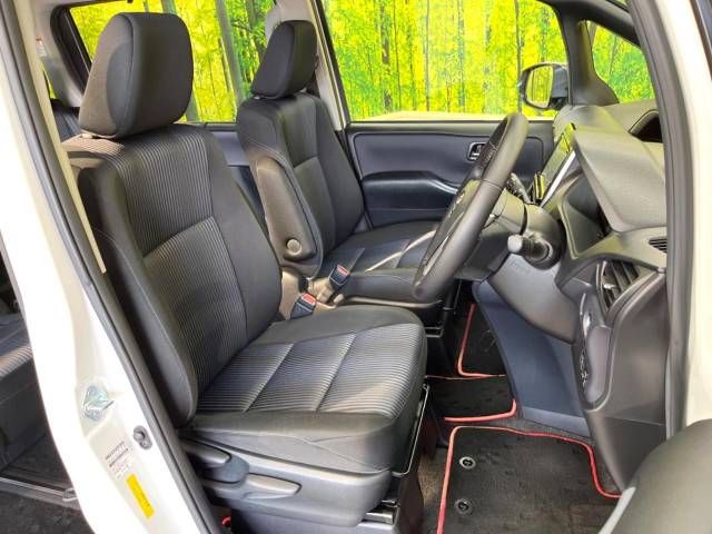 Toyota VOXY 2015-12 9153-8