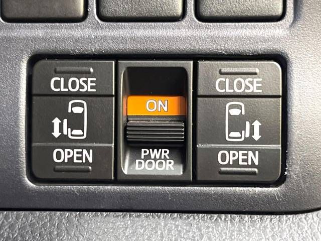 Toyota VOXY 2015-12 9153-4