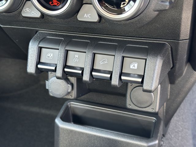 Suzuki JIMNY SIERRA 2023-11 192079-5