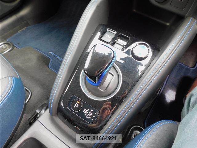 Nissan KICKS 2021-07 274112-21