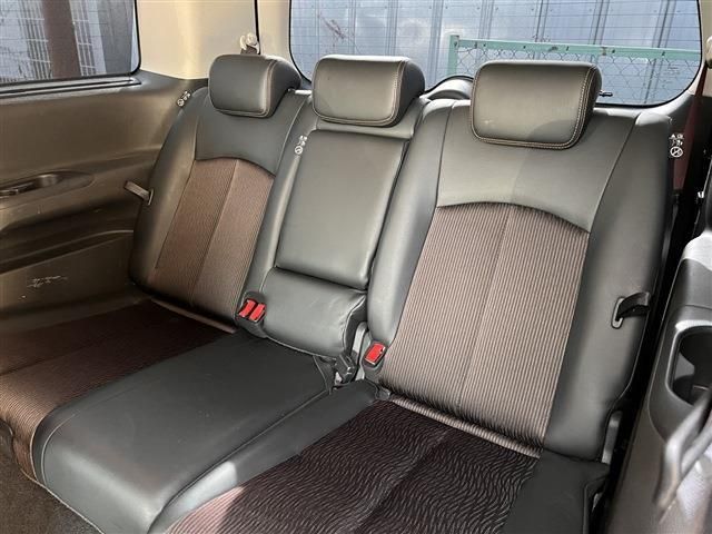 Nissan ELGRAND 2016-02 1472-18