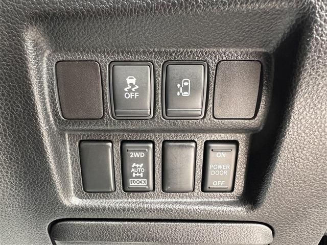 Nissan ELGRAND 2016-02 1472-12