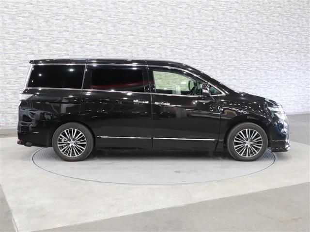 Nissan ELGRAND 2016-02 1472-6