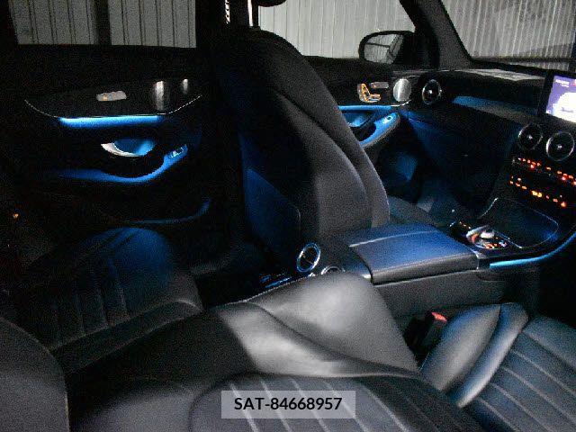 Amg C-CLASS 2018-10 336680-21
