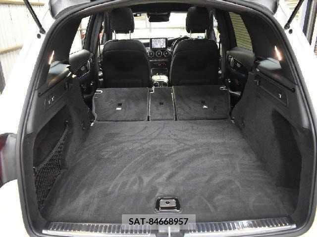 Amg C-CLASS 2018-10 336680-20