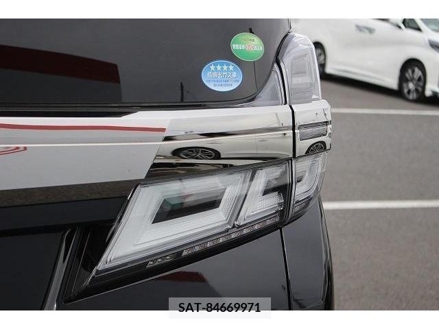 Toyota VELLFIRE 2018-07 206592-11