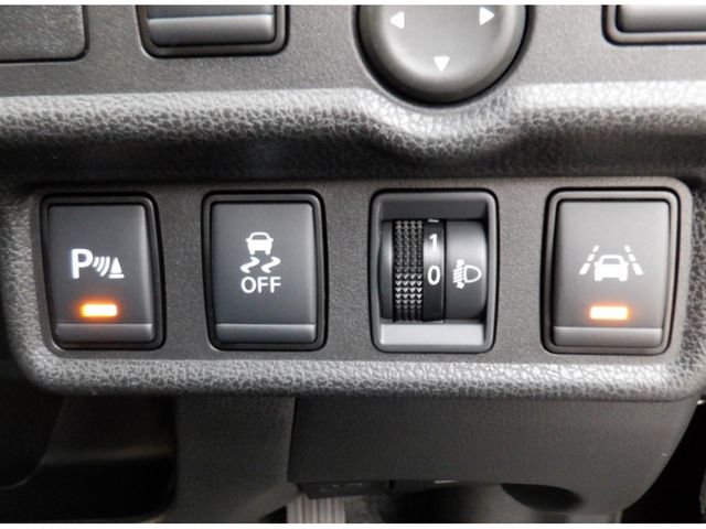Nissan NOTE 2020-06 3059-23