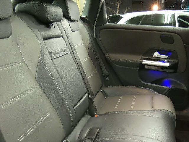 Mercedes Benz B-CLASS 2019-07 193087-13