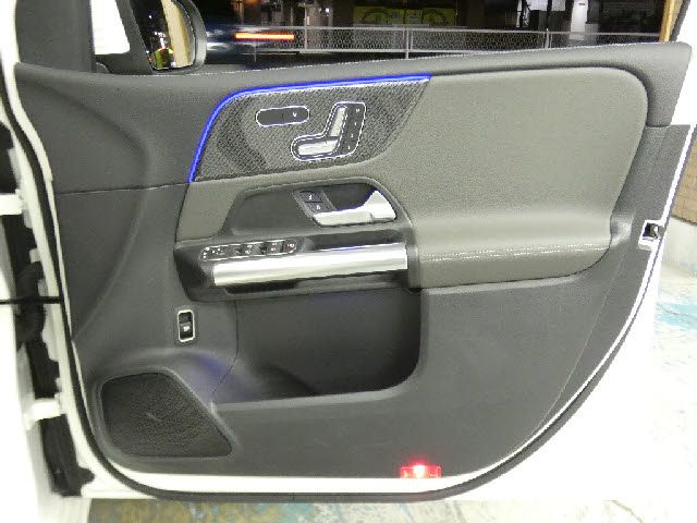 Mercedes Benz B-CLASS 2019-07 193087-23
