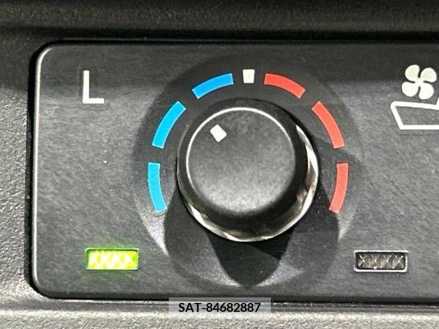 Toyota ALPHARD 2020-04 325353-7