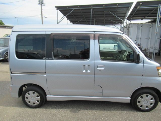 Daihatsu ATRAI WAGON 2011-10 4072-7