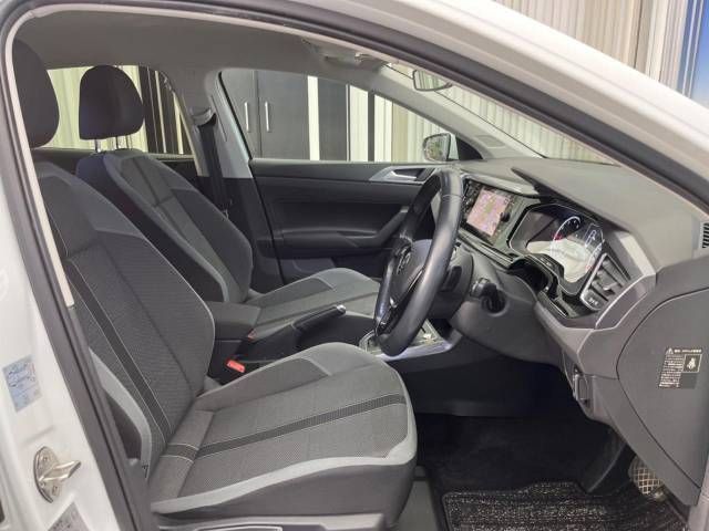 VolksWagen POLO 2020-03 180546-9