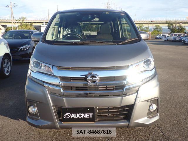 Nissan DAYZ 2016-02 390318-5