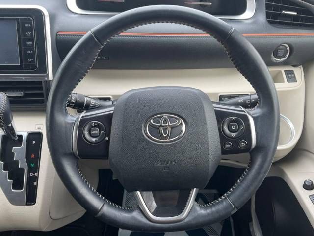 Toyota SIENTA 2016-04 20849-12