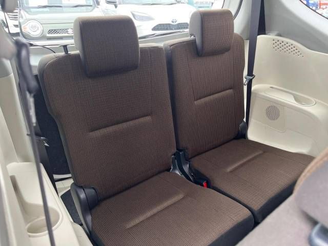 Toyota SIENTA 2016-04 20849-10