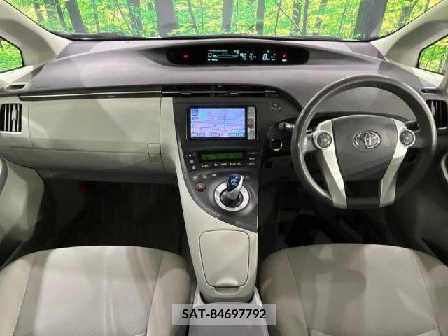 Toyota PRIUS 2011-08 343615-1