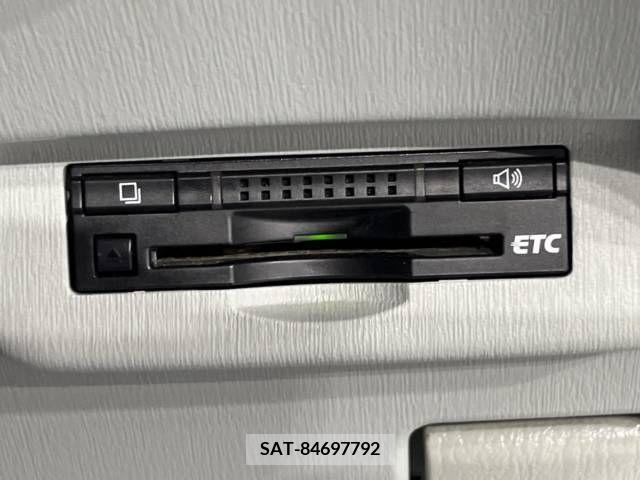 Toyota PRIUS 2011-08 343615-4
