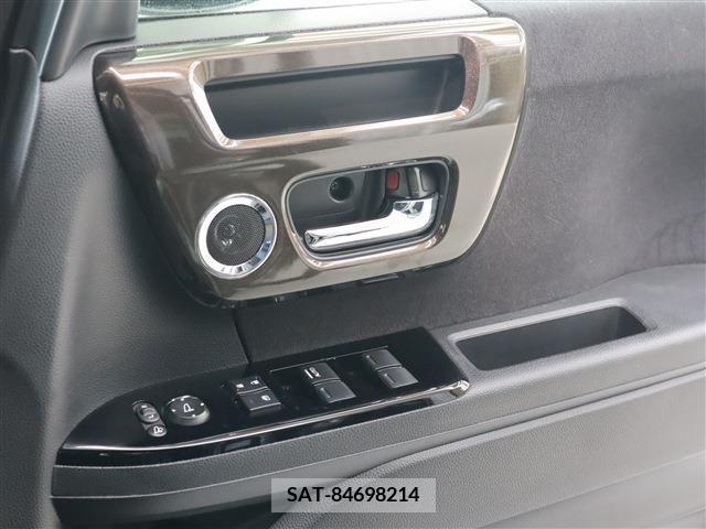 Honda N BOX CUSTOM 2019-02 218491-4
