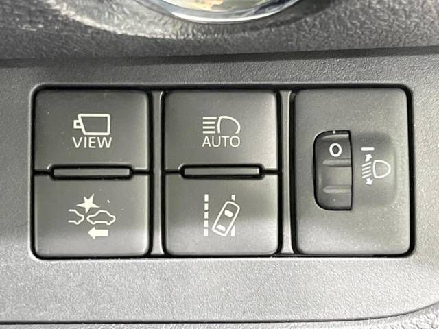 Toyota SIENTA 2019-01 188854-6