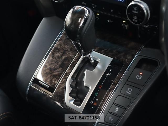Toyota VELLFIRE 2022-05 287873-27