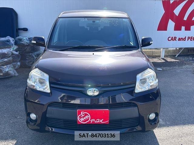 Toyota SIENTA 2011-10 213342-1