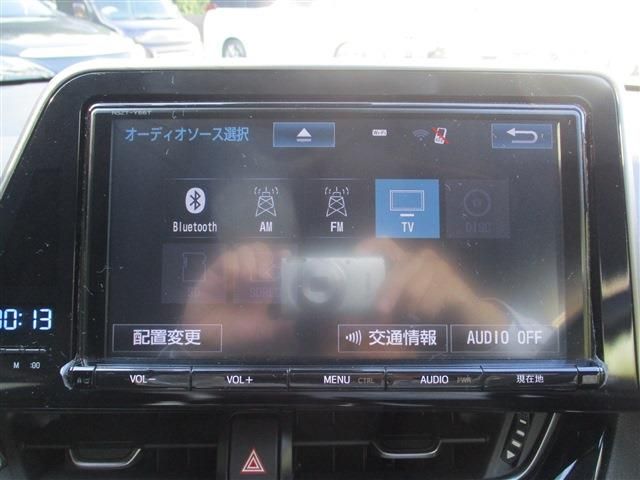Toyota C-HR 2017-06 18519-9