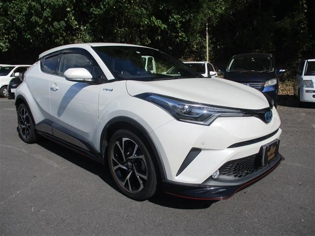 Toyota C-HR 2017-06 18519-2