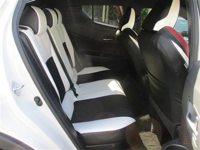 Toyota C-HR 2017-06 18519-17