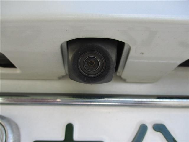 Toyota C-HR 2017-06 18519-7