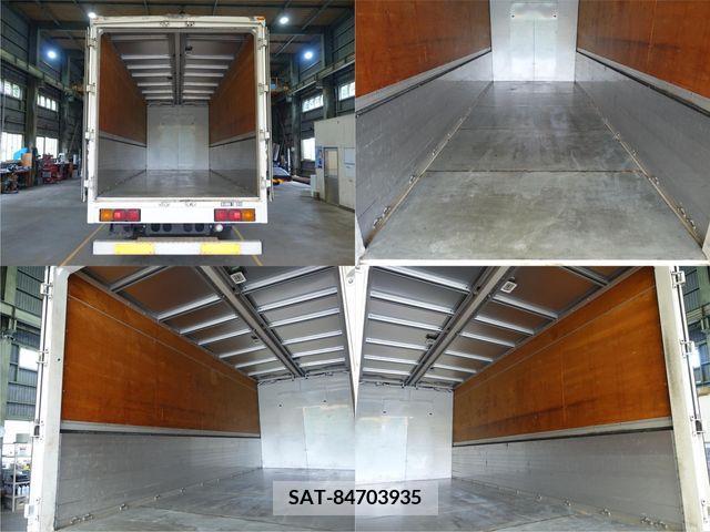 MITSUBISHI FUSO Fighter 2008-06 353128-9