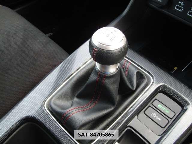 Honda CIVIC 2023-09 348368-1