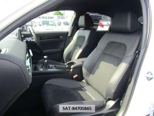 Honda CIVIC 2023-09 348368-8