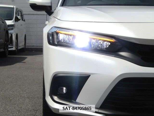 Honda CIVIC 2023-09 348368-16