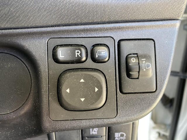 Toyota AQUA 2016-12 28203-12