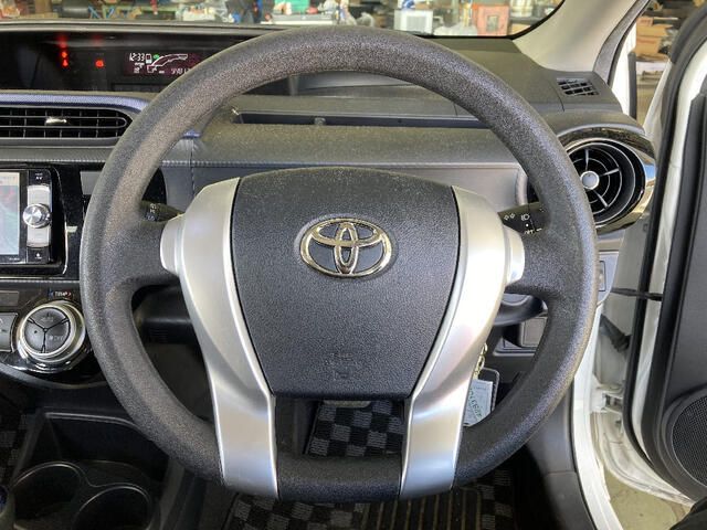 Toyota AQUA 2016-12 28203-10