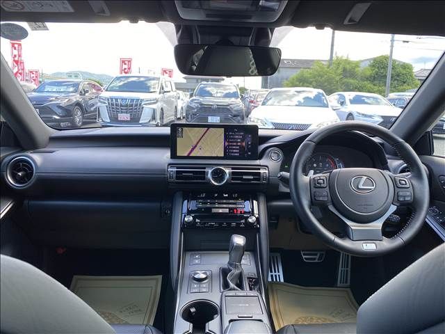Lexus IS 2020-12 5928-8