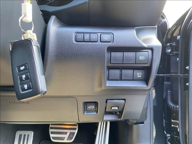 Lexus IS 2020-12 5928-9