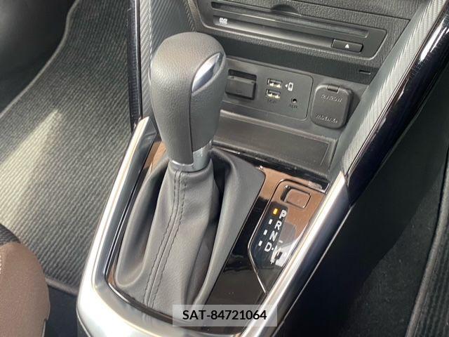 Mazda MAZDA2 2022-04 276402-14