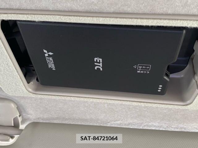 Mazda MAZDA2 2022-04 276402-10