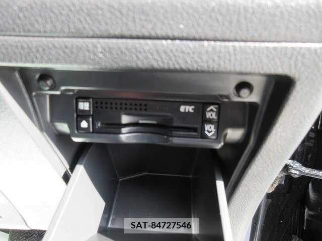 Toyota ALPHARD 2011-10 206174-9