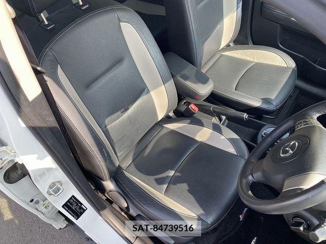 Mazda VERISA 2012-02 210703-11