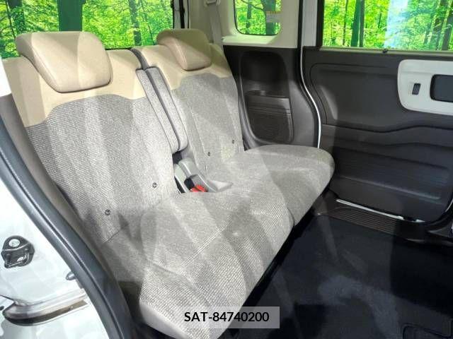 Honda N BOX 2022-10 364697-9
