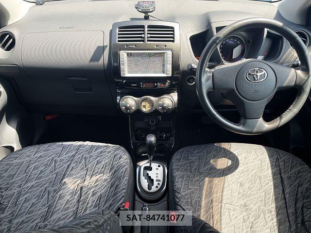 Toyota IST 2007-10 238029-1