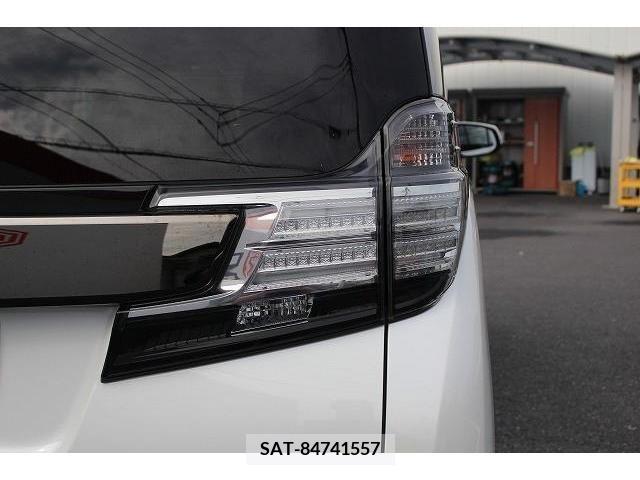 Toyota VELLFIRE 2016-12 340573-11
