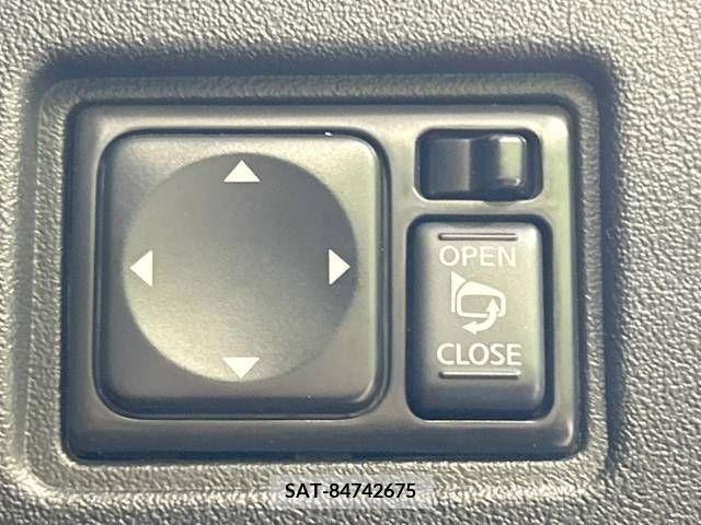Nissan MARCH 2017-06 308091-6